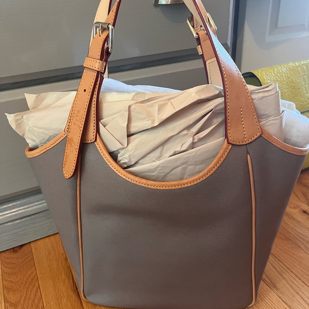 Dooney & Bourke Gray and Tan Tote Bag with Leather Accents - Picture 2 of 7